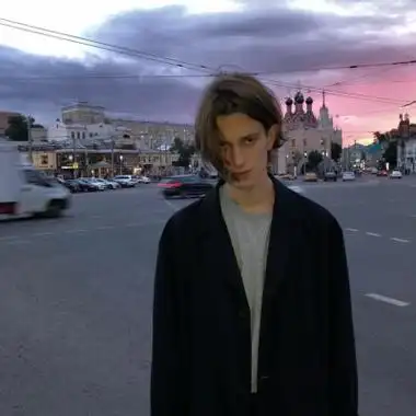 6686体育平台铁牌作者Yasmin