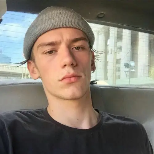 6686体育平台银牌作者Chloe