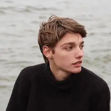 6686体育平台铜牌作者伊人意