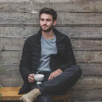 6686体育平台铁牌作者害羞鬼