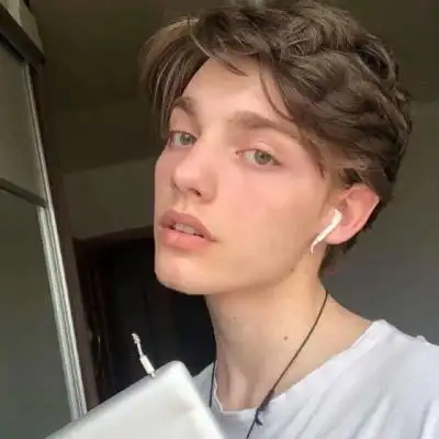 6686体育平台铜牌作者Edith