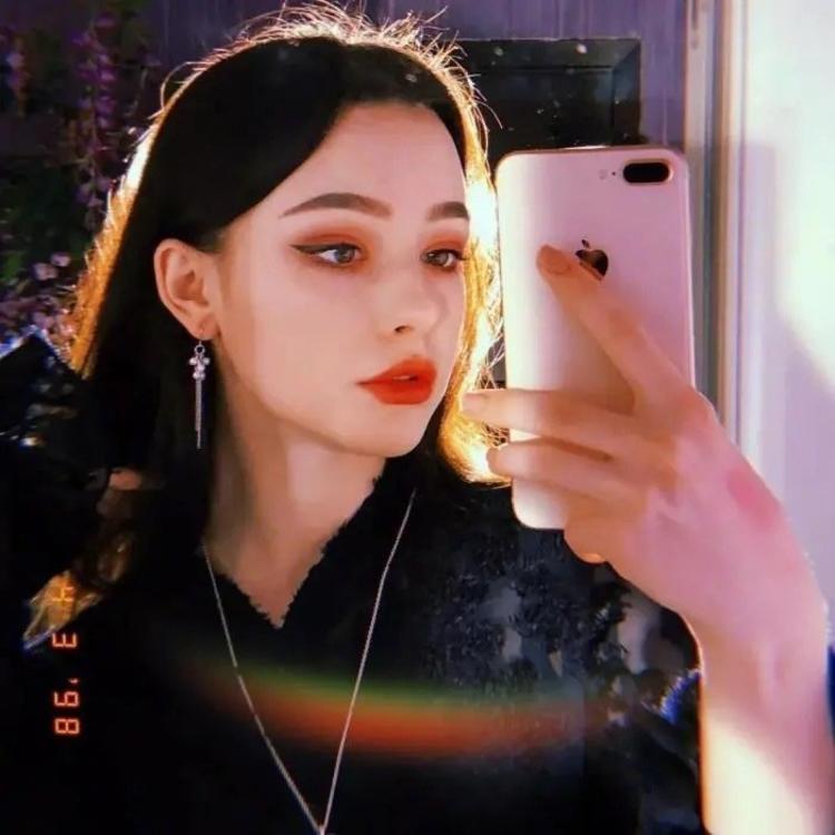 6686体育平台钻石作者Layla