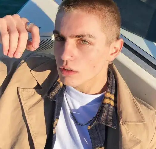 6686体育平台合作伙伴Rosa