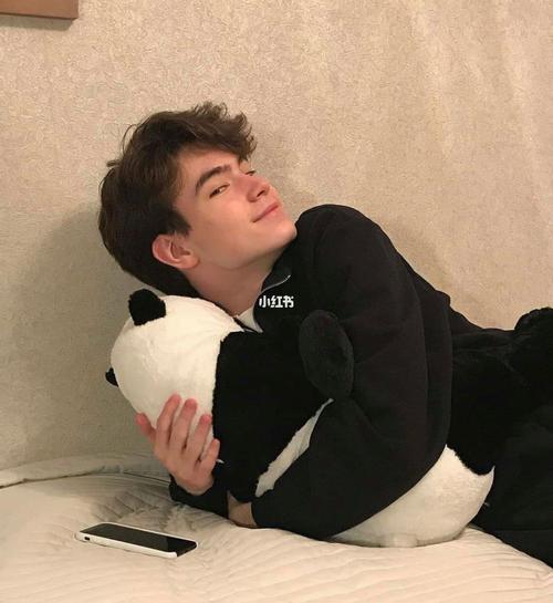 6686体育平台首席作者Octavia