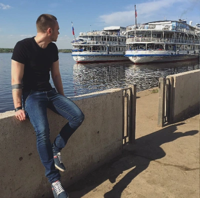 6686体育平台初级作者Emilia