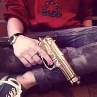 6686体育平台铁牌作者Eleanor