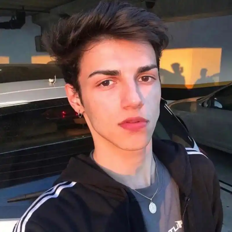 6686体育平台签约作者Naomi