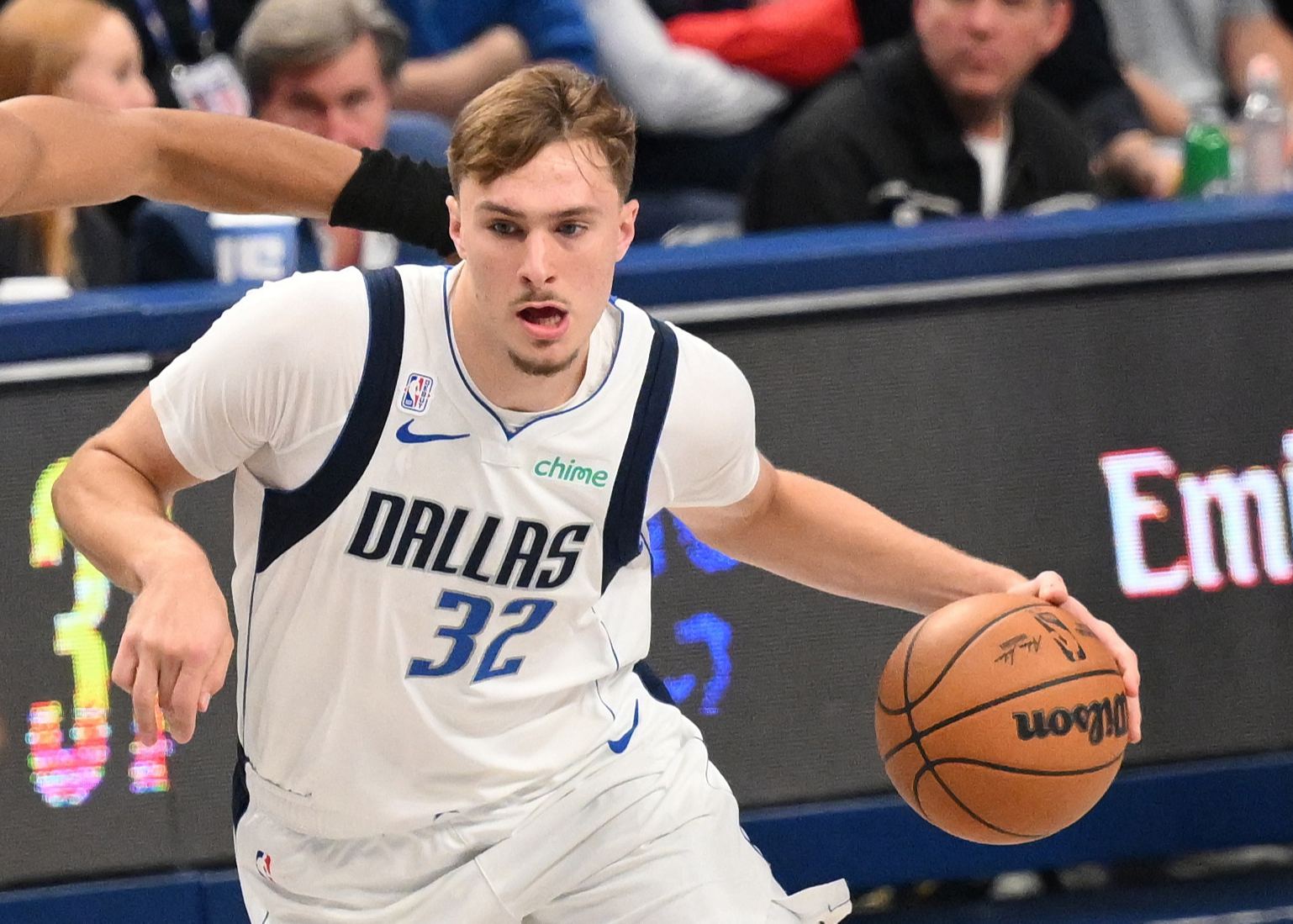 弗拉格成詹姆斯后得分100+抢篮板20+助攻20+最年少球员